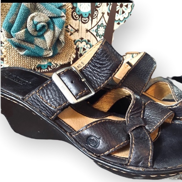 Born Shoes - Born leather sandals